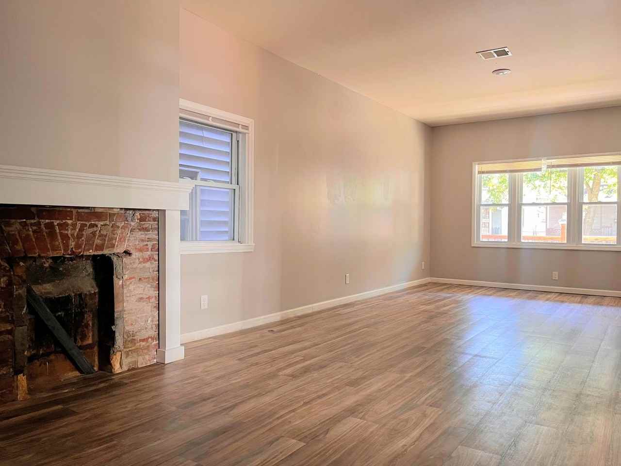 647 West Ave - Photo 3 of 13