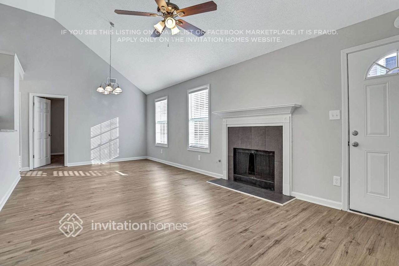 1092 Abington Ct - Photo 5 of 23