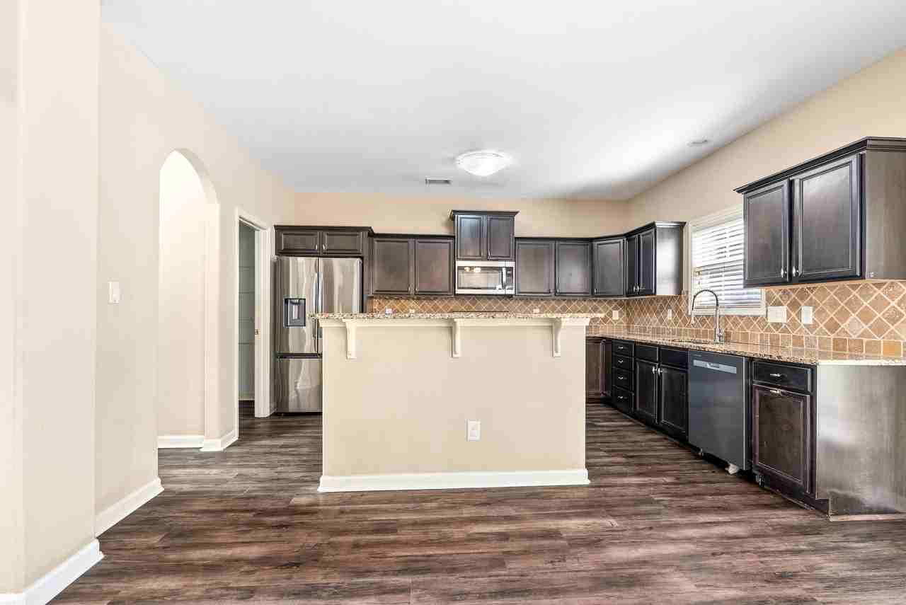 1807 Creek Stone Dr - Photo 3 of 28