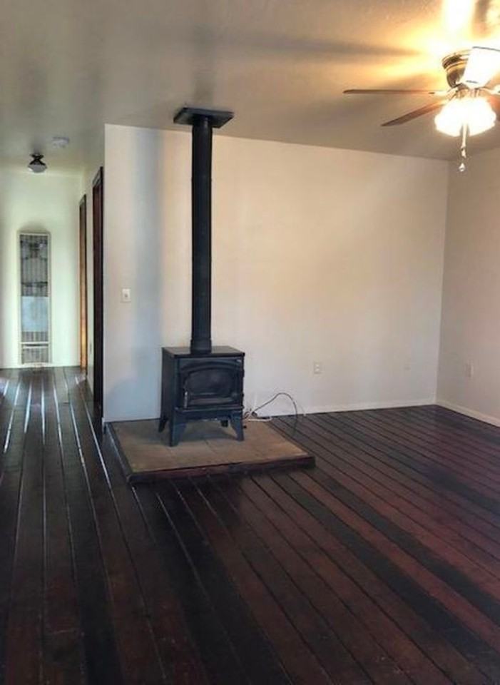 5036 Bluebird Ln - Photo 2 of 8