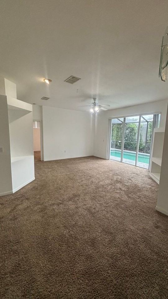 2915 Sunset Lakes Blvd - Photo 5 of 29