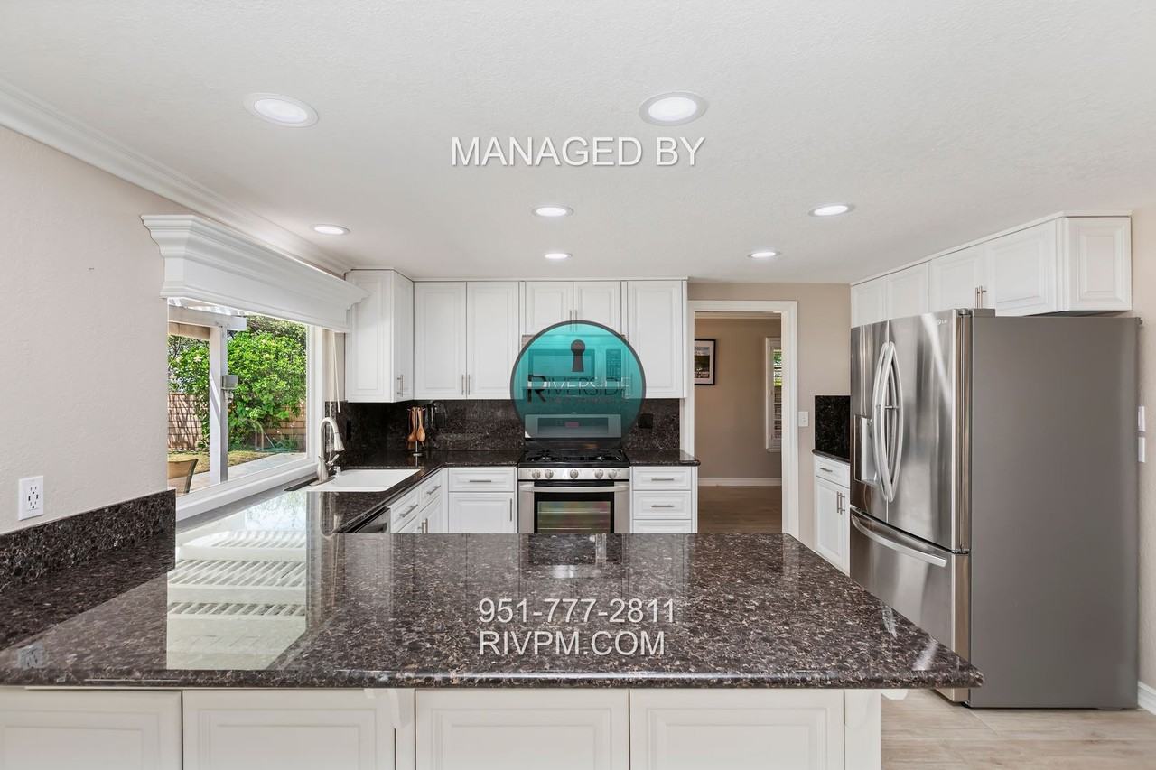 6225 Promontory Lane - Photo 7 of 25