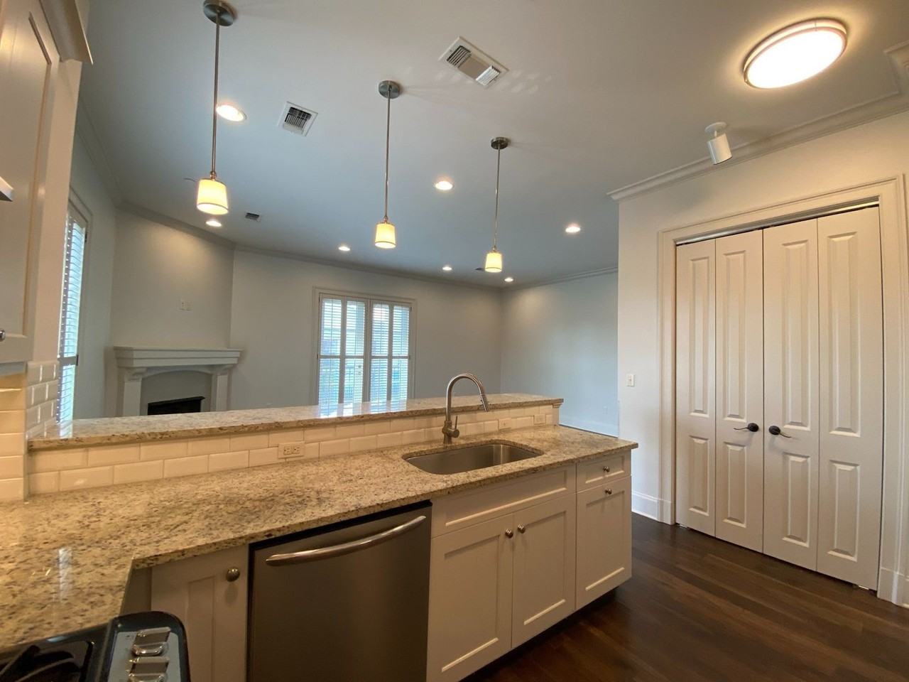 8201 Village Plaza Ct #3D - Photo 5 of 36