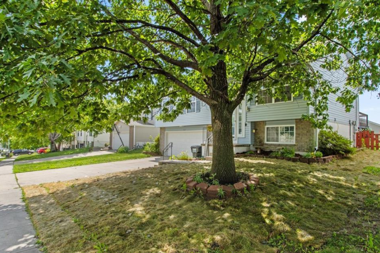 17737 Edna Street - Photo 3 of 26