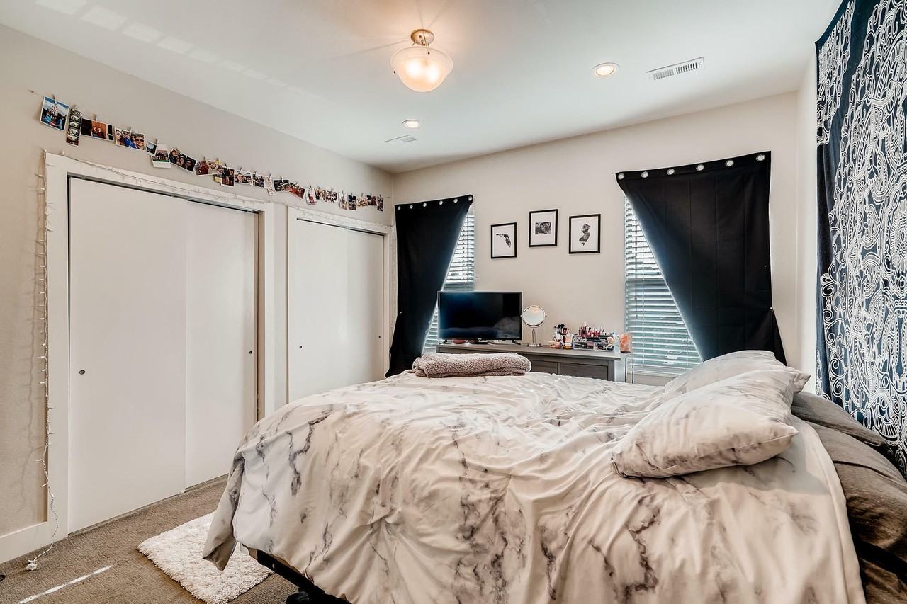 538 S Lincoln St - Photo 7 of 28