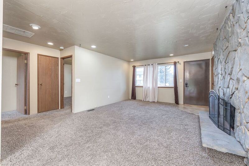 6717 W 1st Ave - Photo 4 of 10