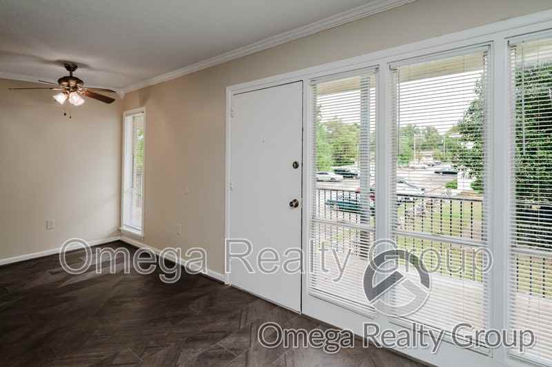 4724 S Court St #221 - Photo 2 of 24