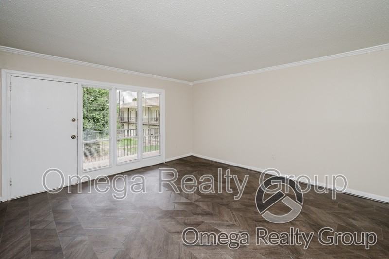 4724 S Court St #221 - Photo 7 of 24