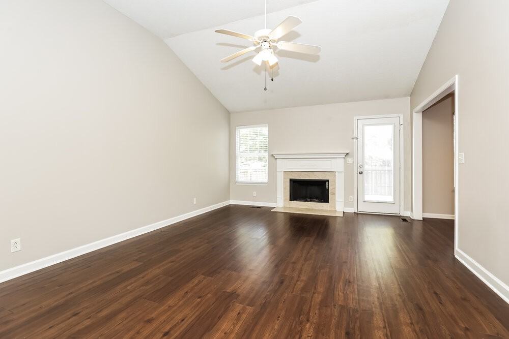 1655 Saint Andrews Drive - Photo 4 of 18