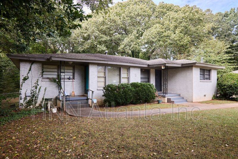 2065 Nettie Ct - Photo 2 of 8