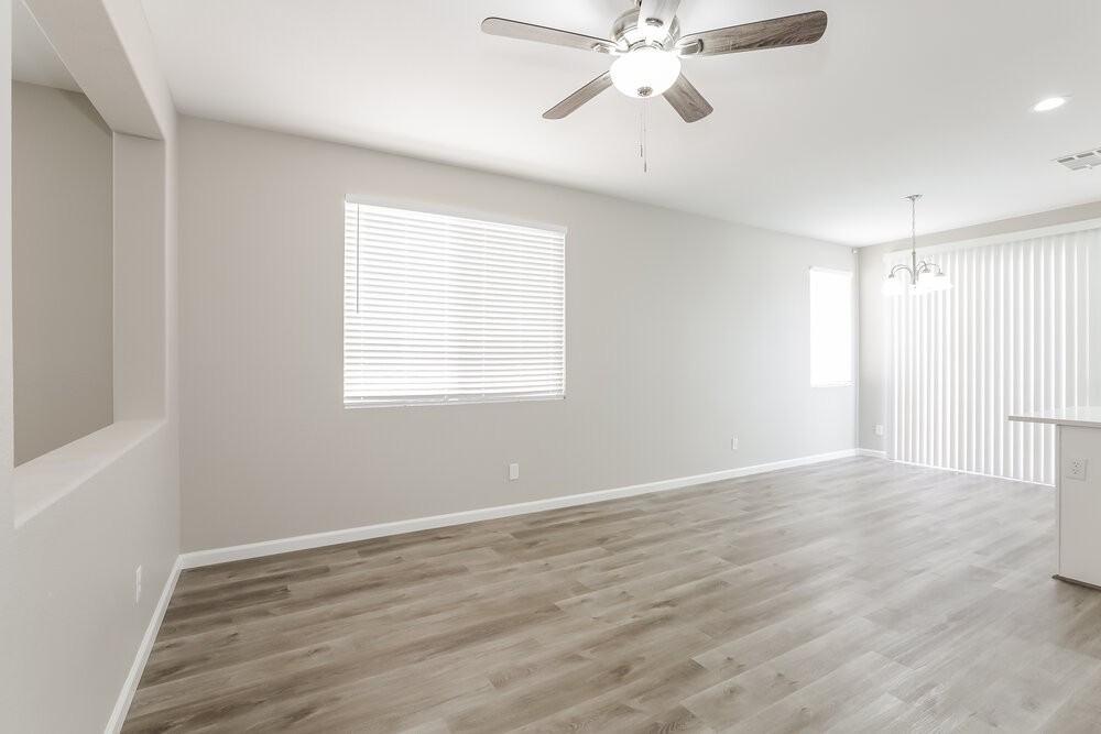 9782 Vista Crest Ave - Photo 3 of 16