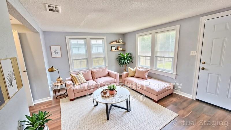 3553 Owen Ave - Photo 5 of 19