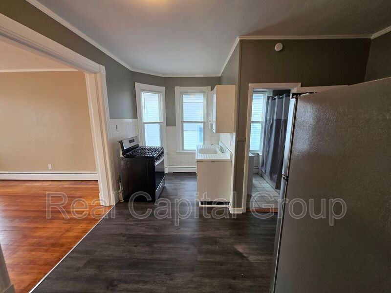 708 Westover Pl #2 - Photo 3 of 8