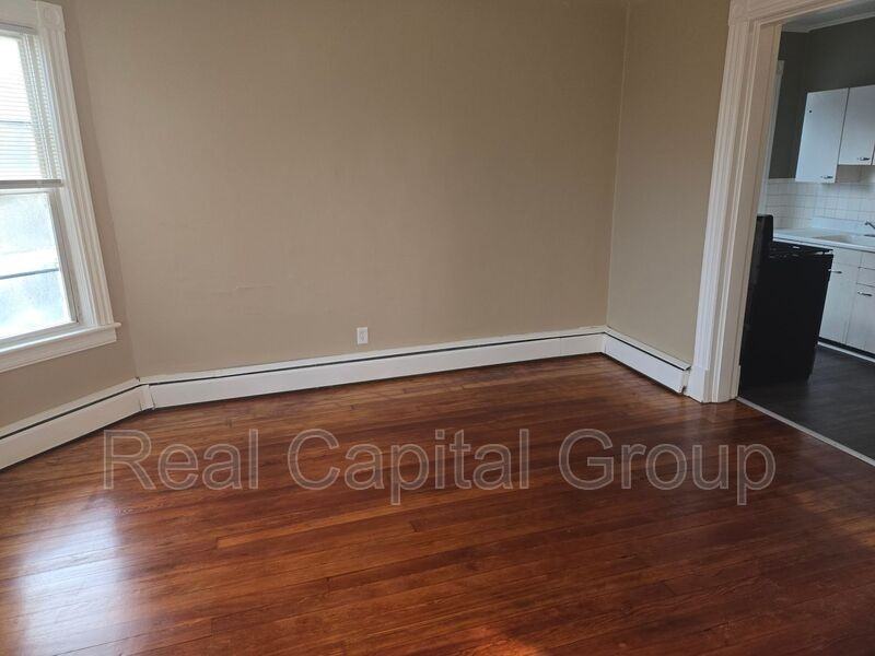 708 Westover Pl #2 - Photo 5 of 8