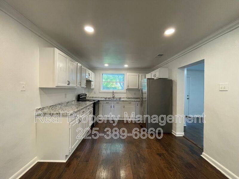 9642 Lewis St - Photo 7 of 24