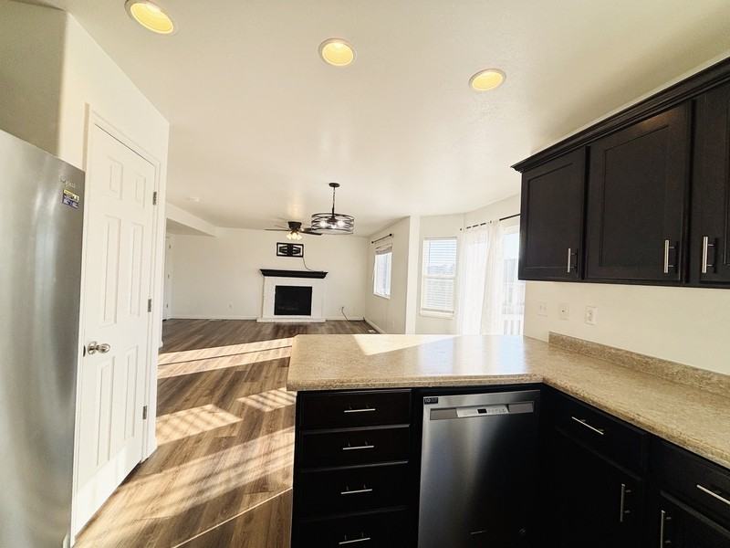 1094 Swest - Photo 5 of 36