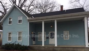 featured image of 747 N Main St