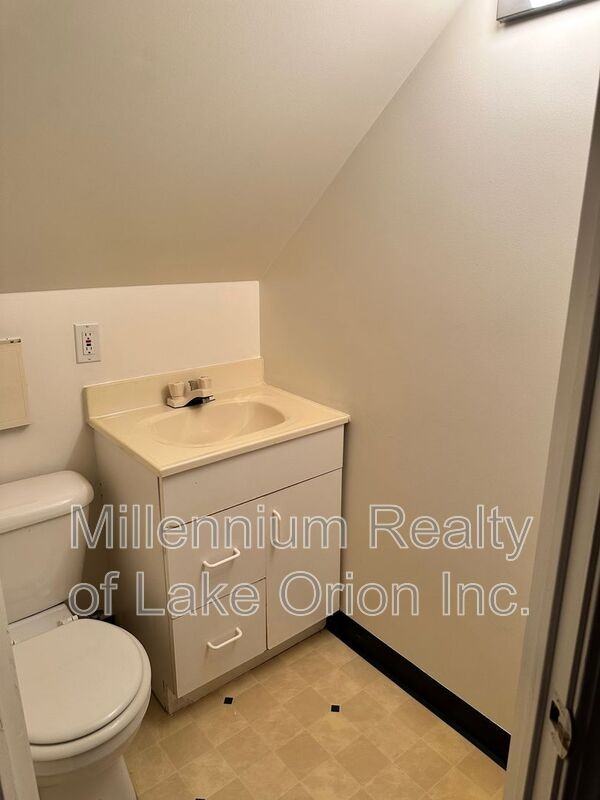 6871 Continental Ave - Photo 5 of 17