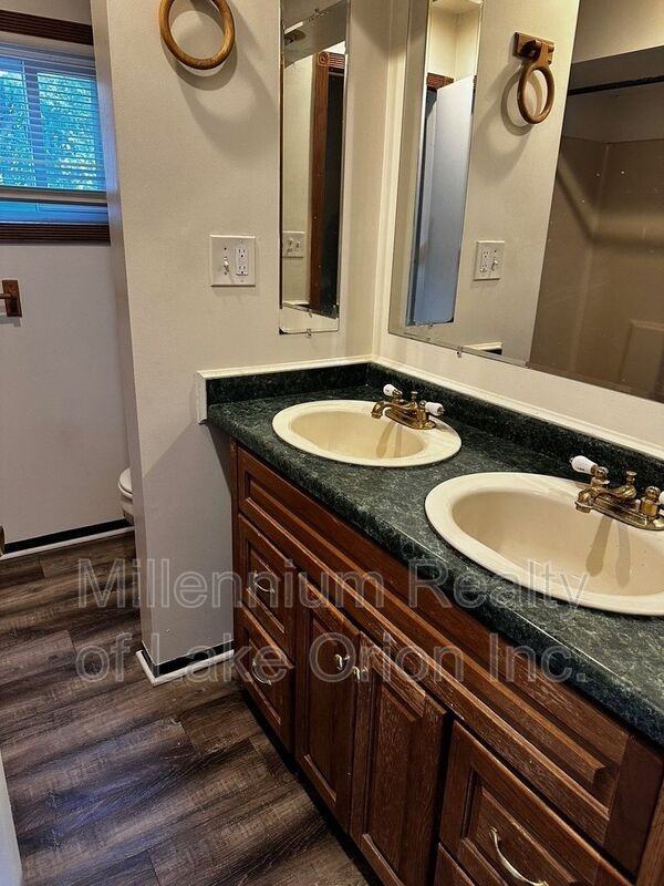 6871 Continental Ave - Photo 6 of 17