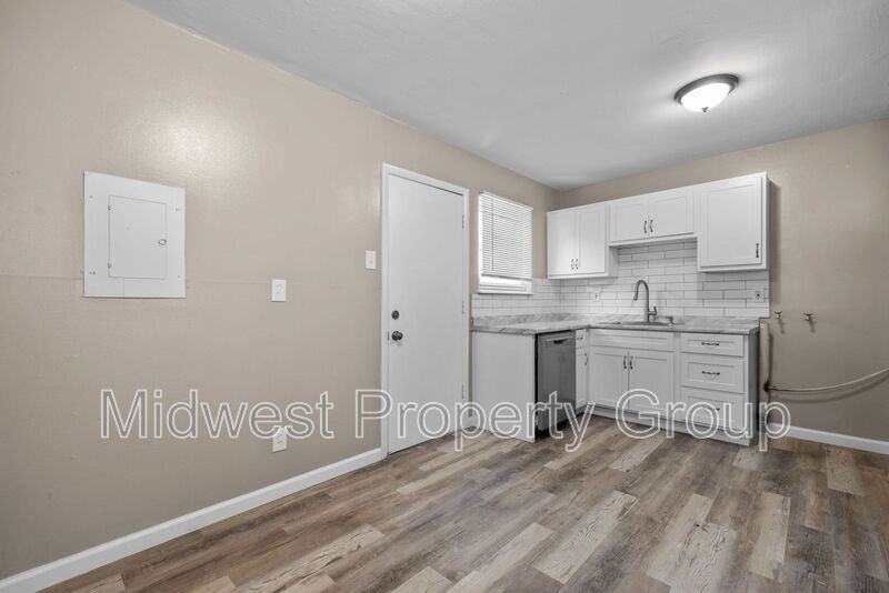 5 Boles Ave - Photo 4 of 22