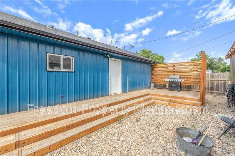 205 N Fouch Ave - Photo 3 of 17