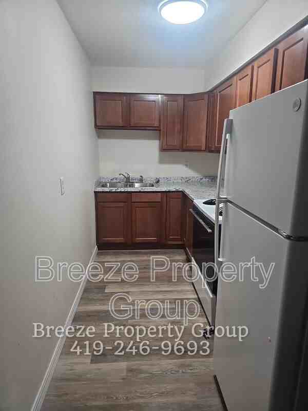 4912 Douglas Rd #2459-1H - Photo 2 of 6