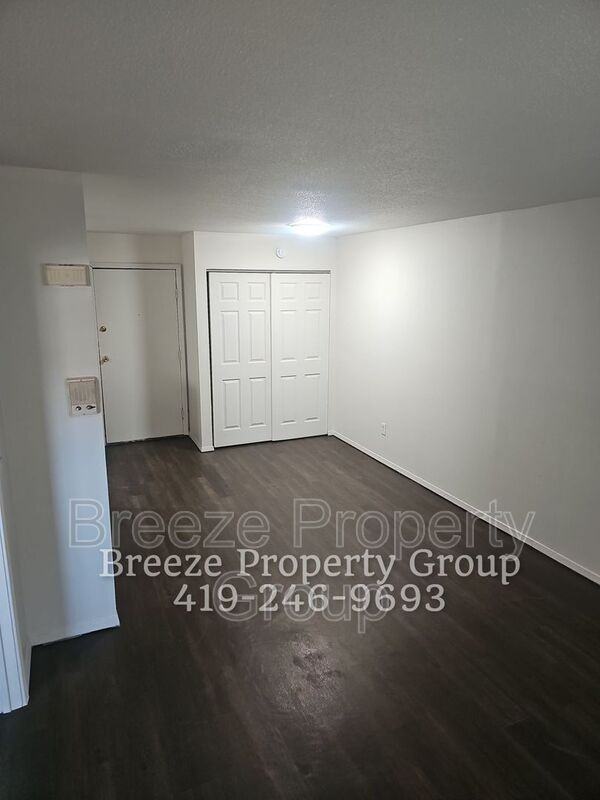 4912 Douglas Rd #2459-1H - Photo 3 of 6