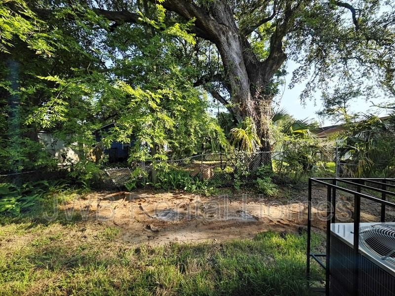 3019 Dignan St - Photo 6 of 8