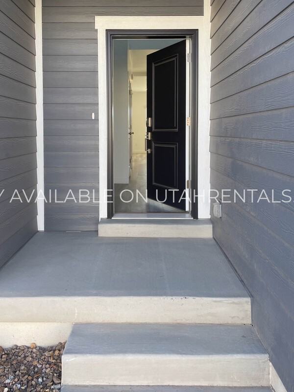 1605 W Charmer Ln #1435 - Photo 4 of 40