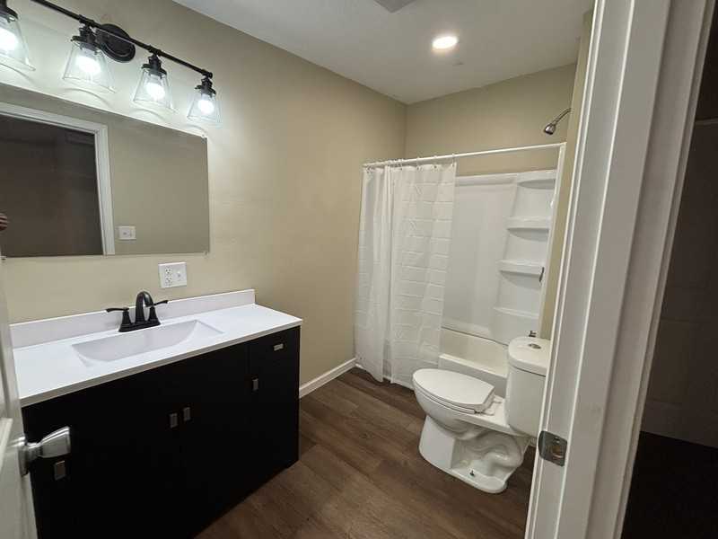 1220 S 11th St - Photo 2 of 13