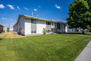 689 Nw #R - Photo 1 of 1