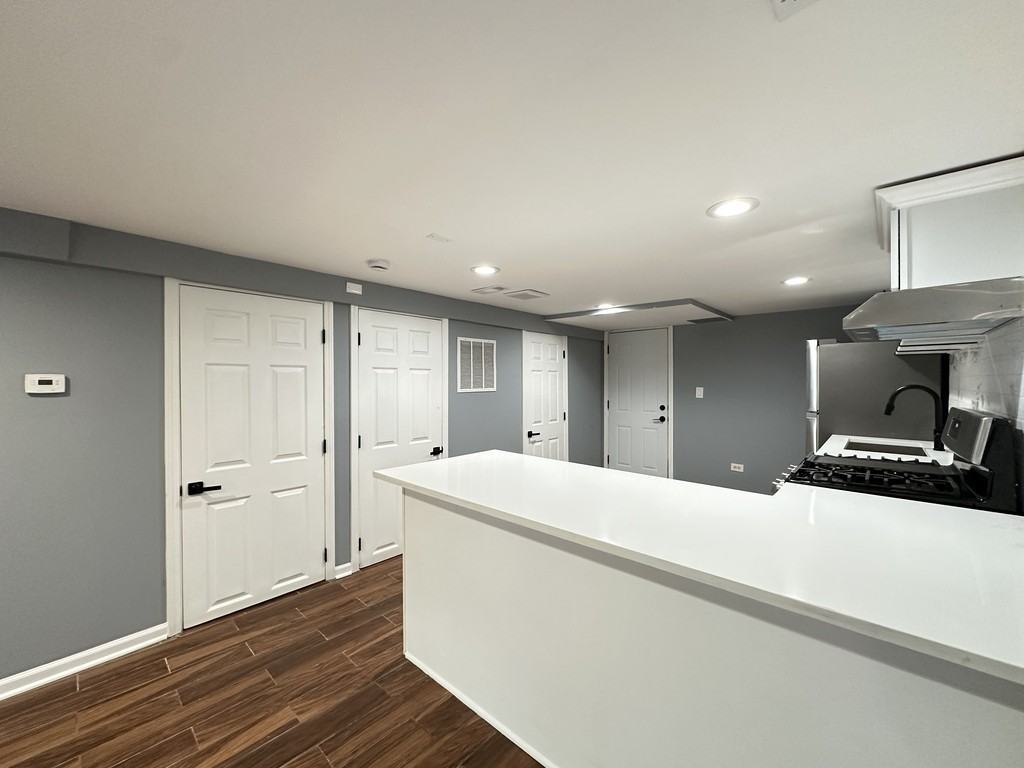 2317 N Keeler Ave #G - Photo 4 of 21