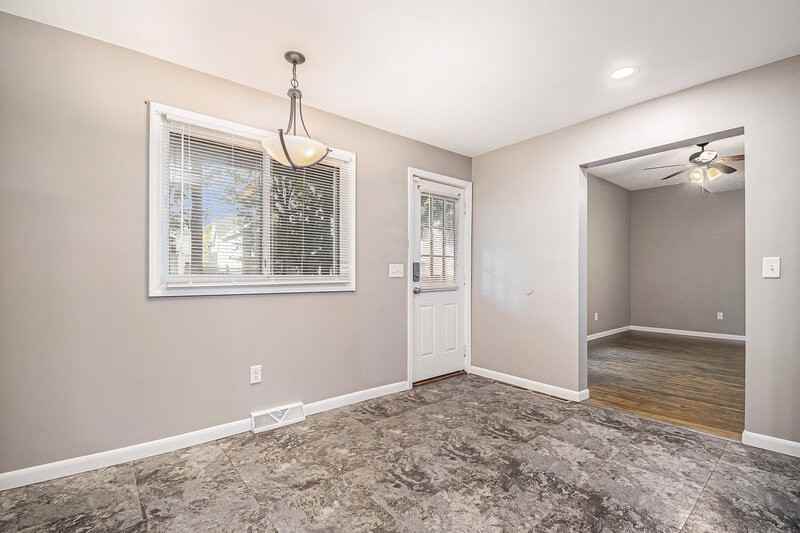 828 4th St Nw - Photo 5 of 13