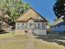 420 Hedge Ave - Photo 1 of 1