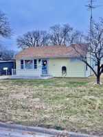 featured image of 1103 Hillary Ave