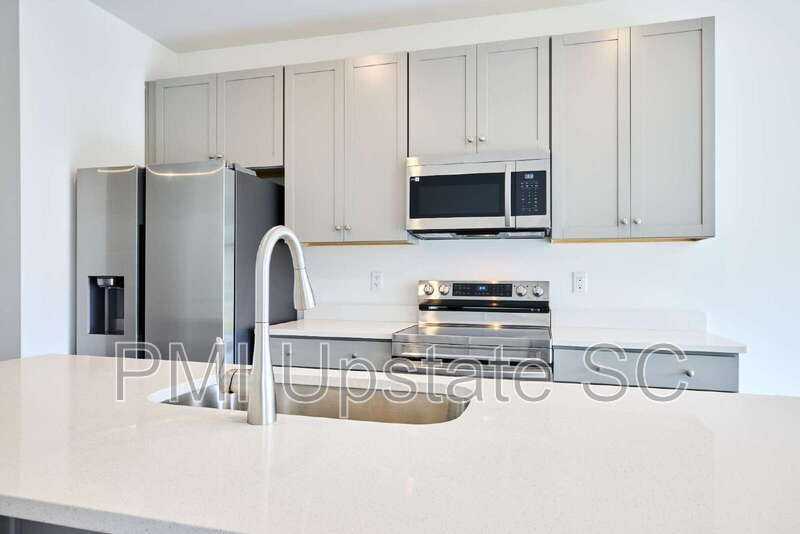 1290 Westgate Village Dr - Photo 5 of 29
