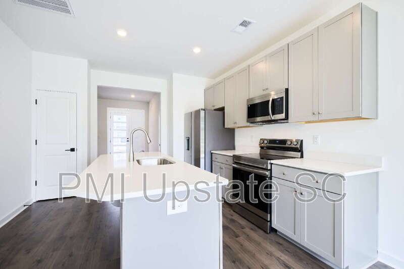 1290 Westgate Village Dr - Photo 7 of 29