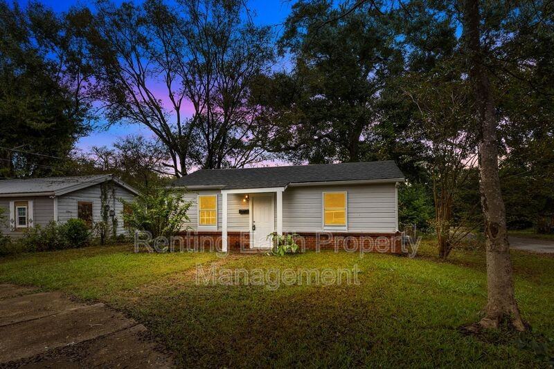 4010 Vandiver Ct