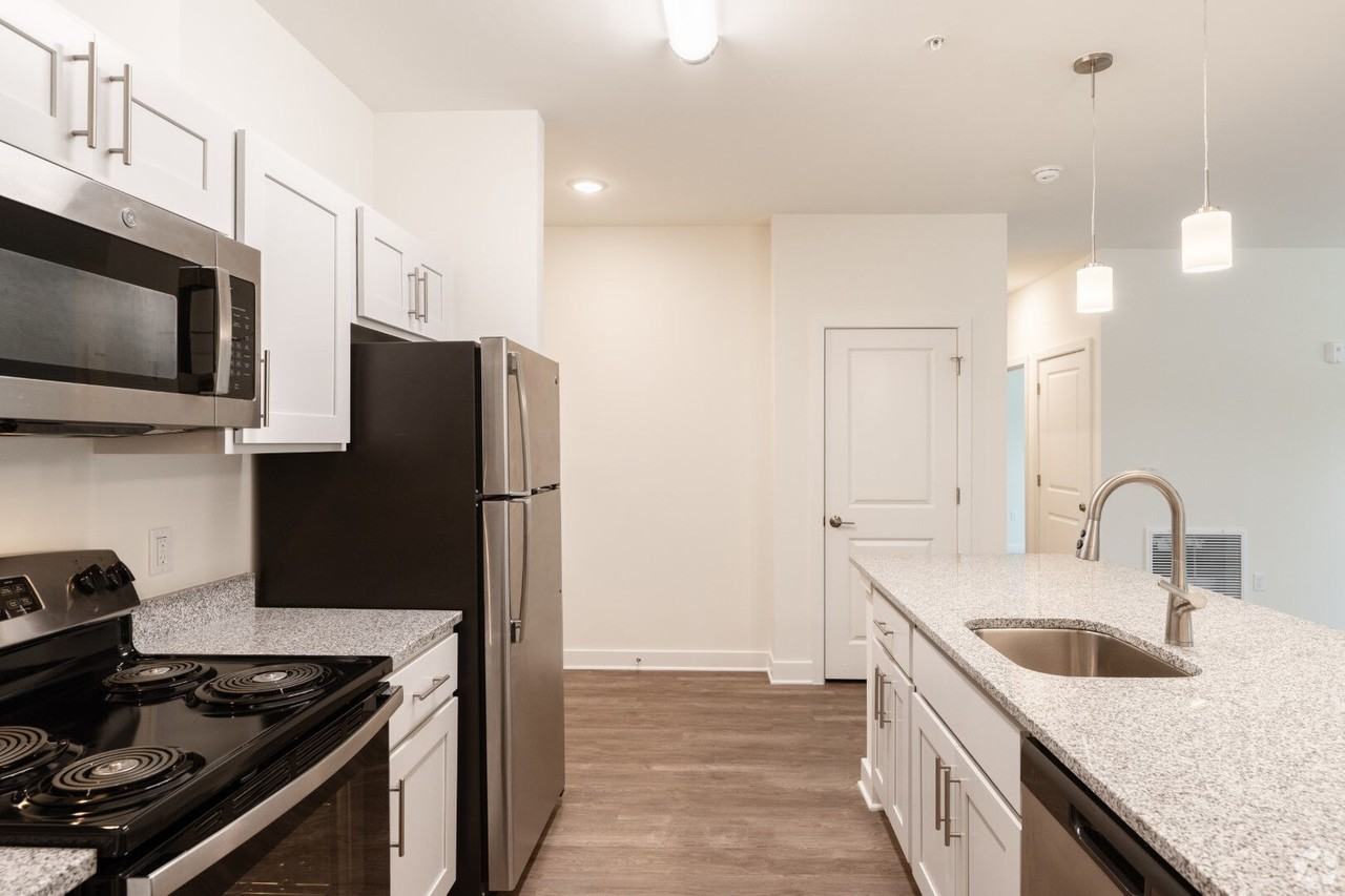 Sherwood Apartment Homes - Photo 6 of 46