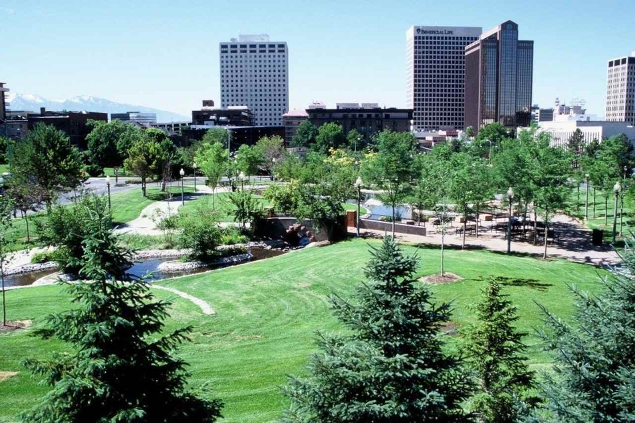 Victoria Canyon Apartments - Photo 3 of 35