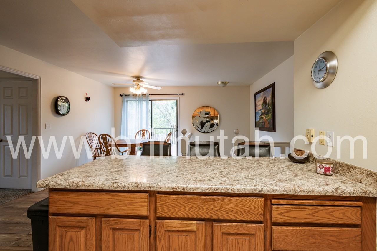 3565 E. Summer Estates Cir. - Photo 4 of 28