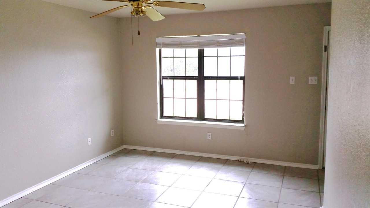 1612 Aztec Trace - Photo 2 of 21