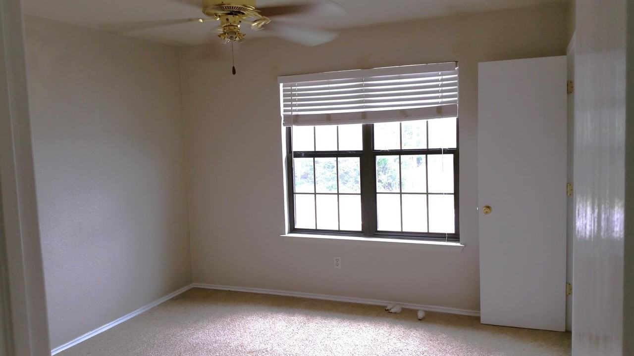 1612 Aztec Trace - Photo 7 of 21