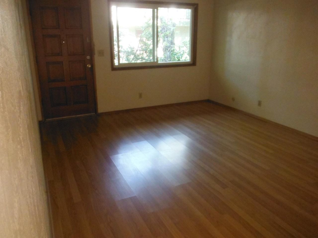 Alpine Manor - Photo 3 of 4