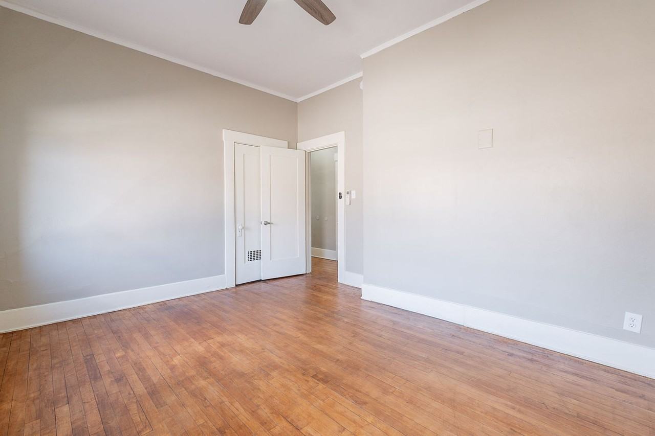 705 E. University Blvd. ( 701, 703, 705, 707 ) - Photo 6 of 18