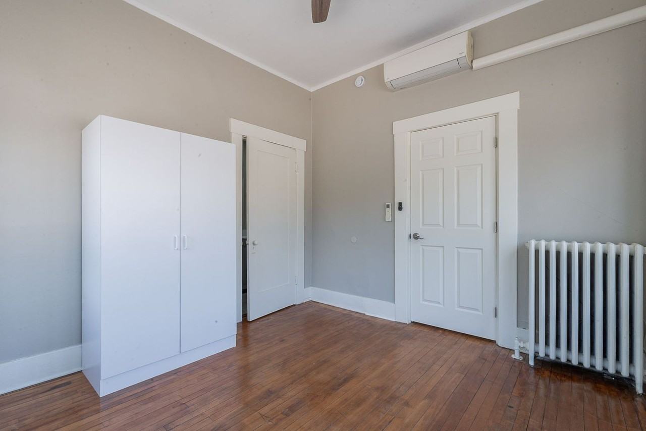 705 E. University Blvd. ( 701, 703, 705, 707 ) - Photo 7 of 18