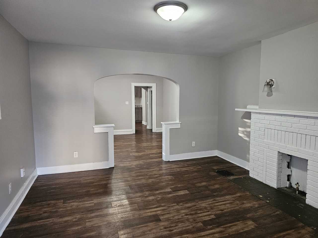 989 East 15th Avenue, Columbus, OH 43211 - Photo 2 of 11