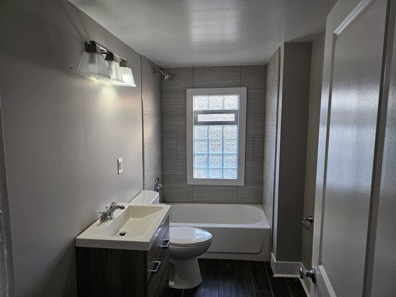 989 East 15th Avenue, Columbus, OH 43211 - Photo 7 of 11