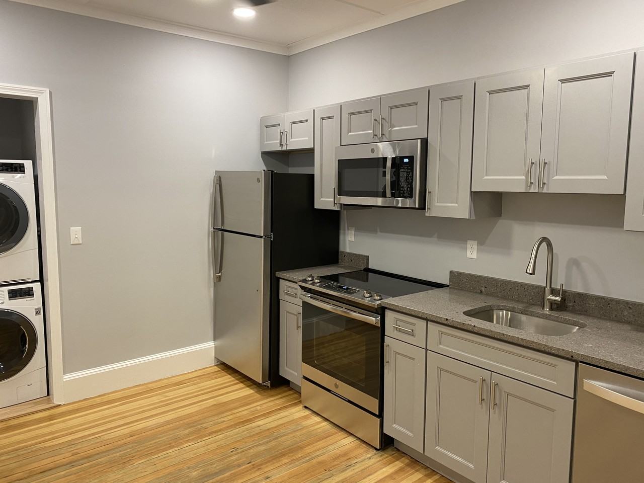 Greystone-r - Photo 5 of 10