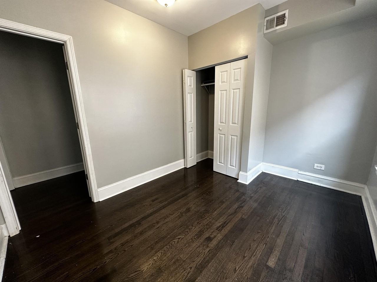 1400 N Harding Ave - Photo 4 of 9